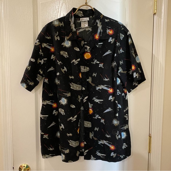 Star Wars Disney Button Down - Picture 1 of 5